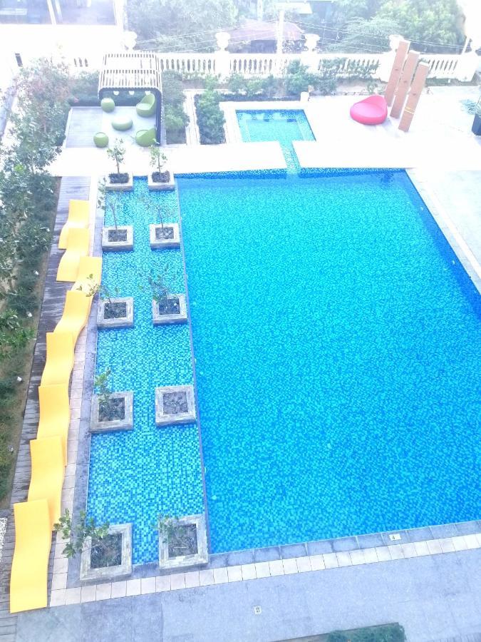 Studio Unit One Madison Megaworld * Iloilo City